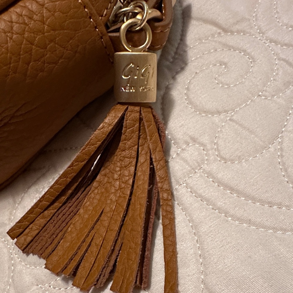 Gigi NY Tan Leather Crossbody Bag - Picture 2 of 9